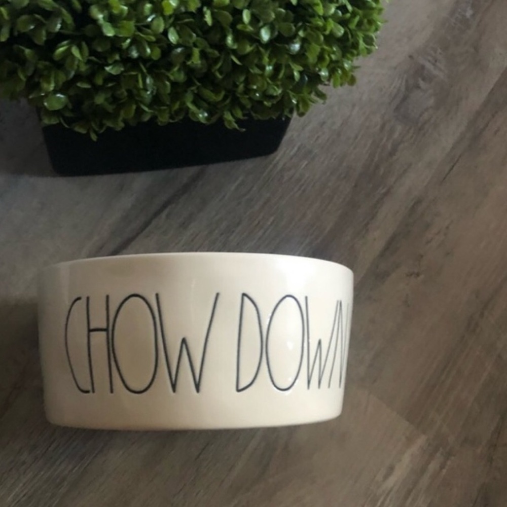 Rae Dunn CHOW DOWN Ceramic Dog Bowl XL 8” NEW - Picture 4 of 5